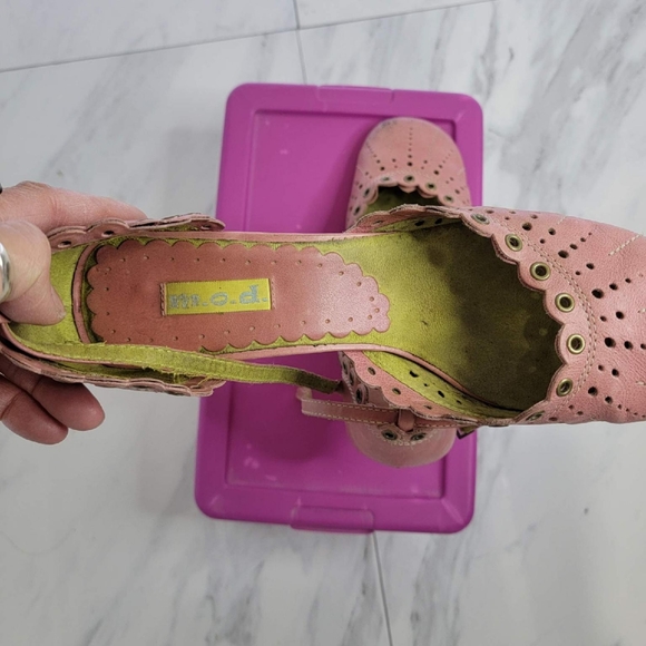 Pink pumps - Picture 2 of 3